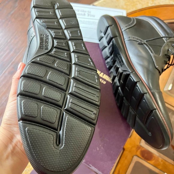 Johnston&Murphy. Sz.13
Waterproof/Leather. Cap Toe Boots
💲9️⃣0️⃣ PrivateSale - Picture 4 of 4